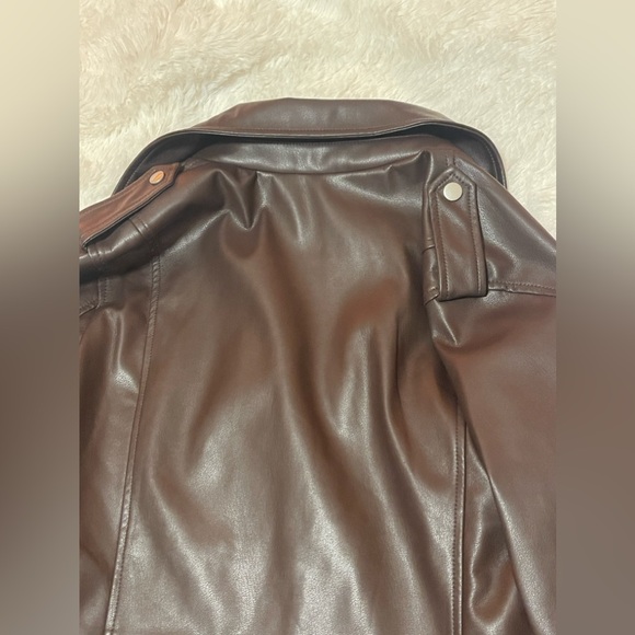 Scoop Neck Faux Leather Moto Jacket - Picture 11 of 16